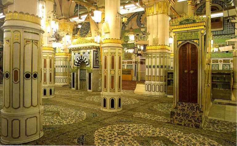 Riadhul-Jannah-in-Masjid-e-Nabwi