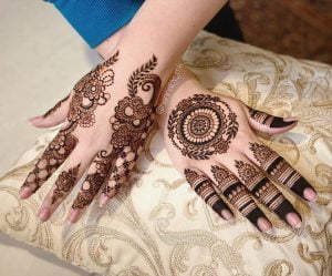 New mehndi designs 2021