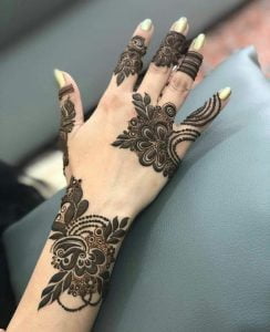 mehndi designs 2021 simple